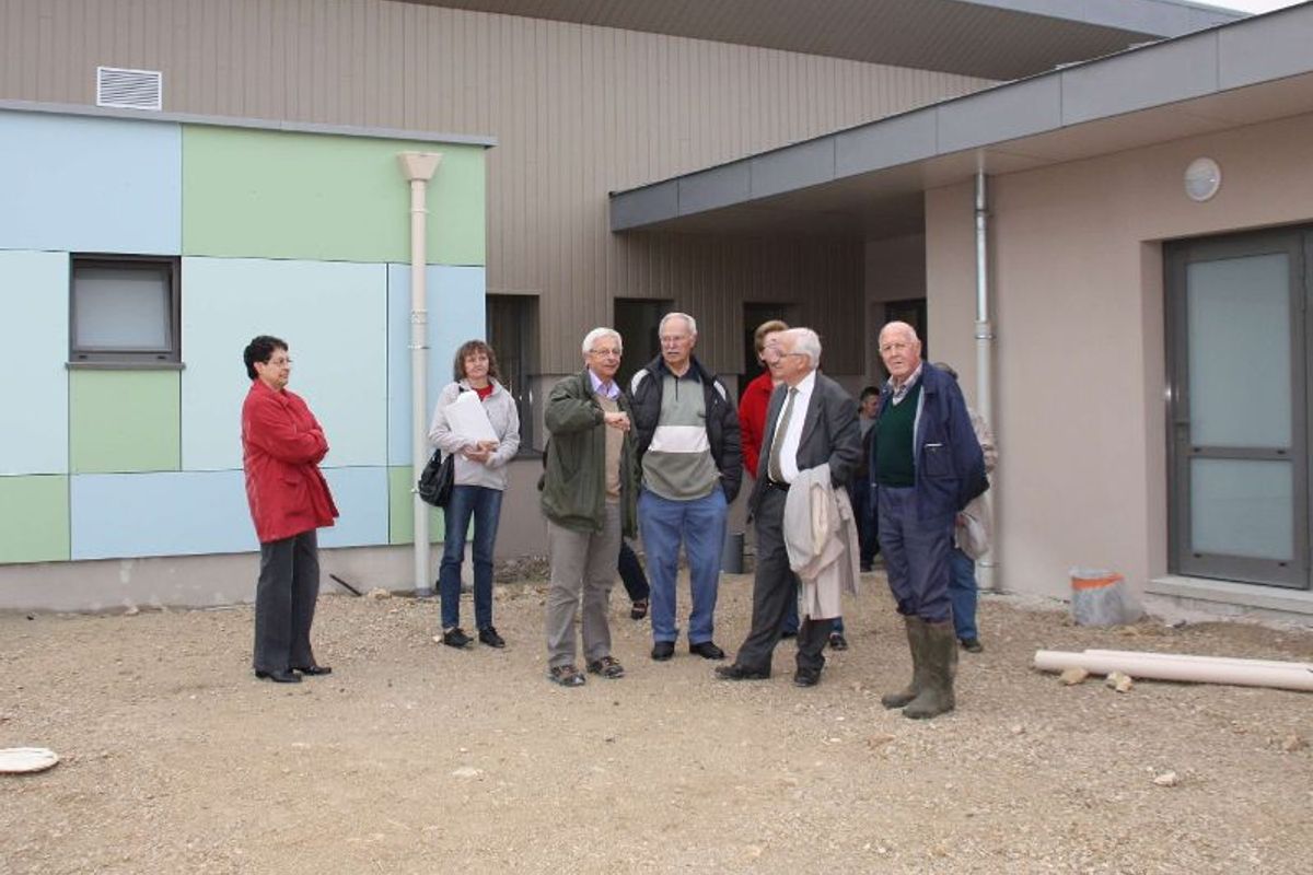 Les élus sur le chantier du groupe scolaire - La République du Centre