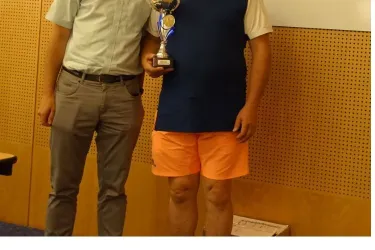 L’ALA tennis reçoit un trophée