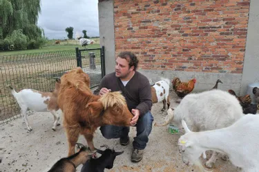 Guillaume Pobeaud a ouvert une ferme pédagogique autour de 250 bêtes à poils et plumes