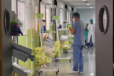 Covid-19 : Hospitalisations, réanimations, décès... la situation continue de se dégrader en France