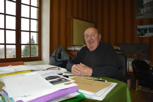 Charles Tourrette, 89 ans, le plus âgé des maires de Haute-Loire et premier magistrat de Salzuit depuis 1965