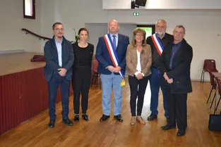 Elu maire de Saint-Sulpice-le-Guérétois (Creuse), Eric Bodeau met son équipe au travail