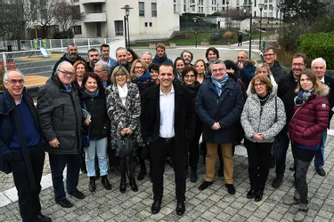 Thomas Merzi (Parti socialiste) présente sa liste pour les élections municipales à Chamalières (Puy-de-Dôme)