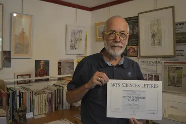 Guy Nouvel, artiste de Marsac-en-Livradois (Puy-de-Dôme), a reçu la médaille de vermeil au Prix Arts Sciences Lettres