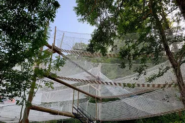 La saison d'été est lancée au parc Mirabel avec une nouvelle attraction : la maison de l'araignée