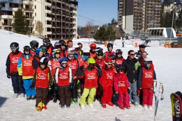 Les jeunes ont skié avec Carole Montillet