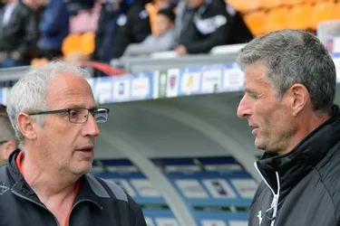 L'ancien entraîneur de Nîmes Bernard Blaquart pas inquiet pour le Clermont Foot : « Pas de raison que les joueurs lâchent »