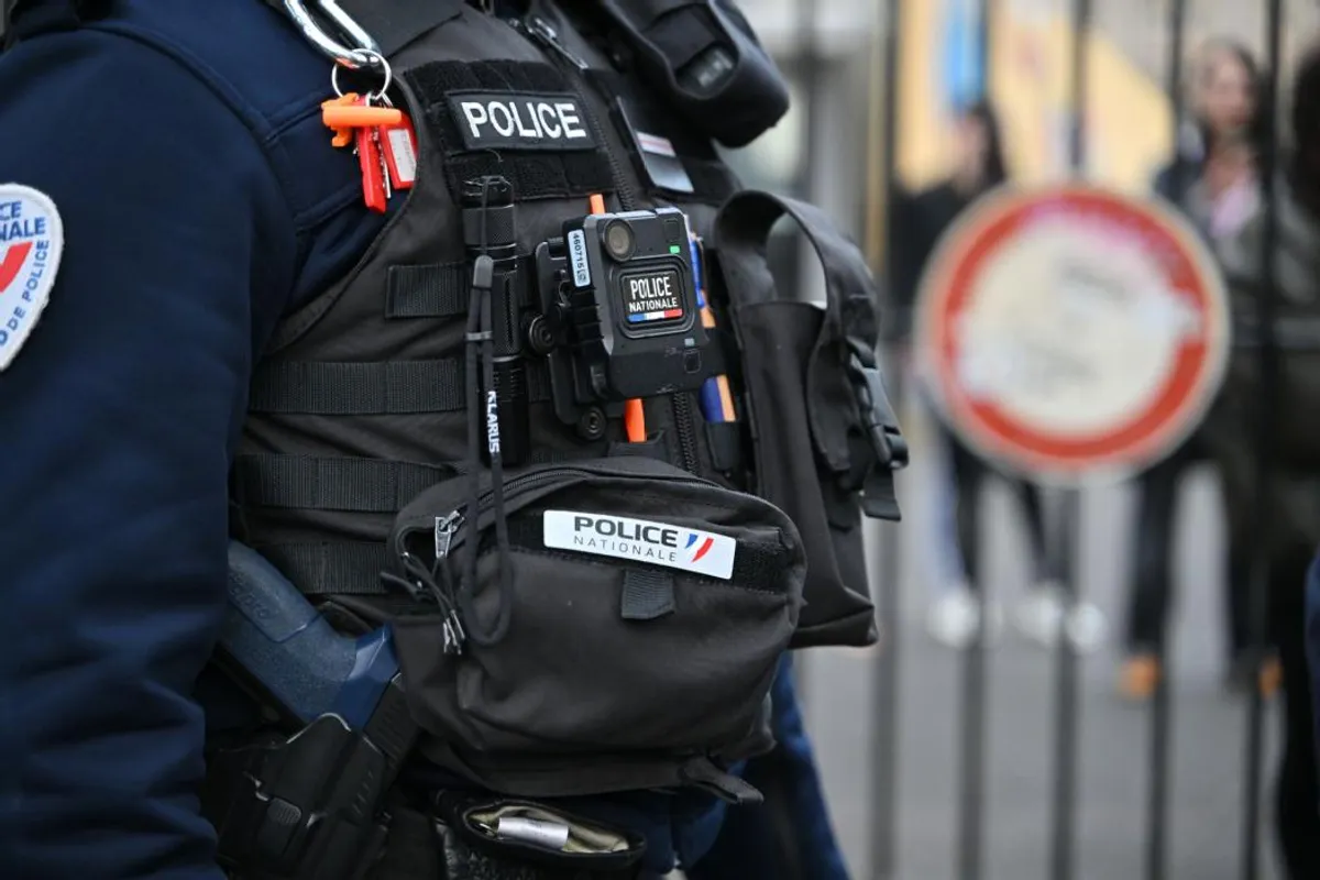 Forces de l'ordre lors de l'opération à Castres