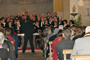 La chorale des Martes-de-Veyre a enchanté le public
