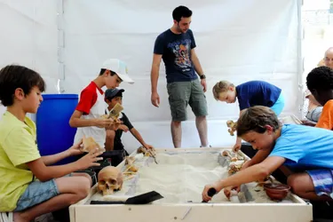Arkéocité propose un atelier d’archéologie pour les jeunes jusqu’au 20 août