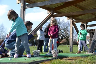 Le golf de Cunlhat (Puy-de-Dôme) prend un nouveau départ et veut que ça « swing »