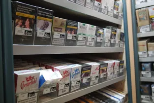Les paquets de tabac neutres commencent à arriver à Clermont-Ferrand