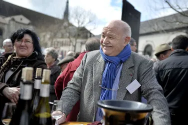 Le chef Pierre Troisgros faisait partie hier des fins palais du jury du concours de saint-pourçain