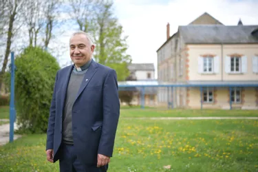 Longtemps prêtre de paroisse à Cambrai, le nouvel évêque de Moulins découvre l’Allier et sa fonction
