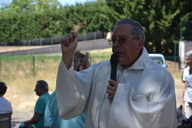Trois questions au père Emmanuel Chazot, prêtre de la paroisse de Brioude