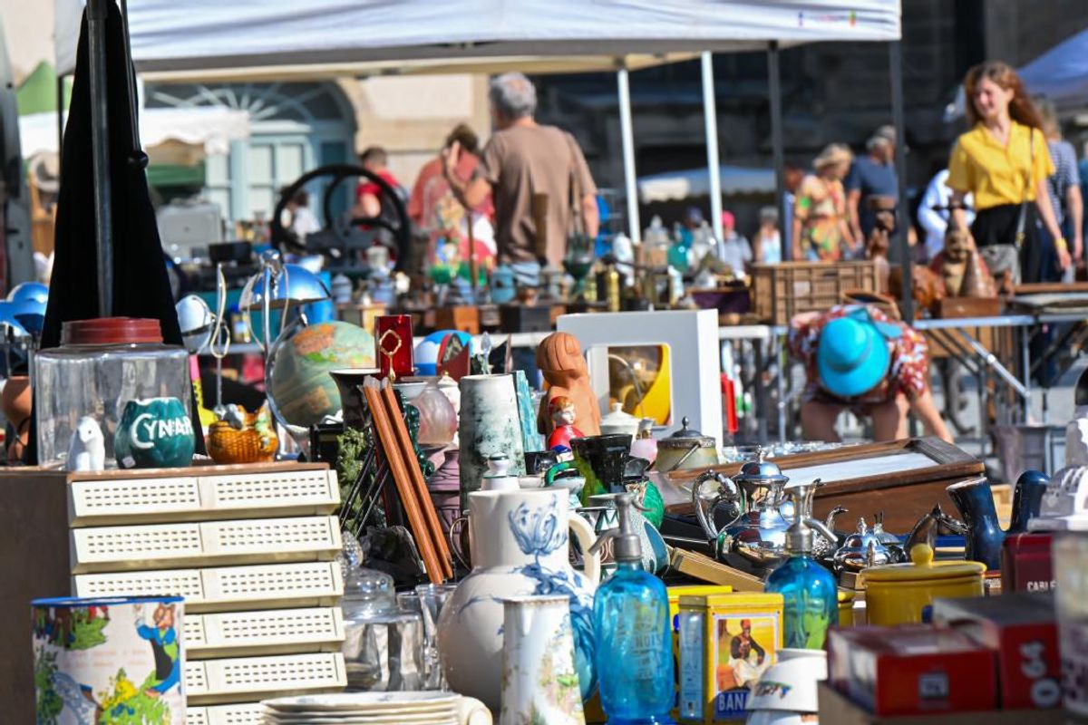 Brocante Dans Le Chernull