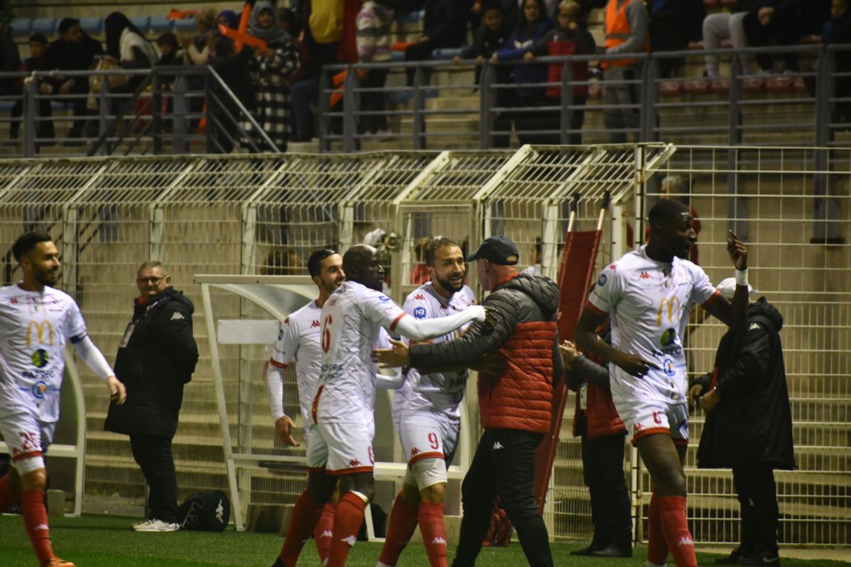 National 2 (9e journée) : le Bourges Foot 18 remporte le derby face au ...
