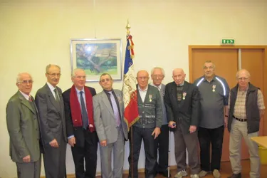 Cinq anciens combattants d’Algérie honorés