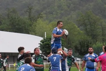 Le monde du rugby se mobilise pour un joueur d'Argentat (Corrèze) victime d'un infarctus sur le bord de terrain