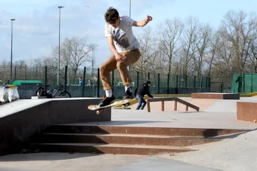 Le skatepark de Moulins séduit les amoureux de la glisse