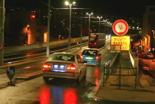 Le viaduc Saint-Jacques, à Clermont-Ferrand, de nouveau ouvert aux voitures