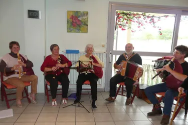 Fête de la musique chez les retraités