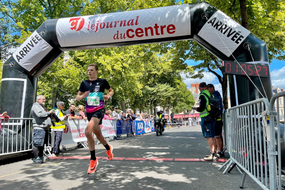 Benjamin Mazoire intouchable sur le semi-marathon de Courir à Nevers ...