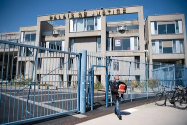 Clermont-Ferrand : son attirance malsaine pour les adolescents lui vaut deux ans de prison aménageables