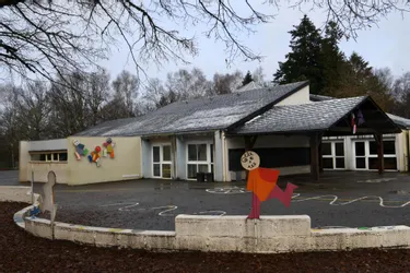 Et si le centre de loisirs d'Ussel (Corrèze) s'installait dans les locaux de l'école maternelle de Grammont, vouée à fermer ?