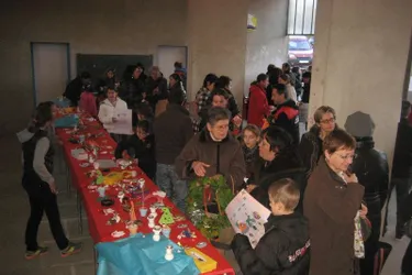 Un marché de Noël proposé et tenu par les élèves