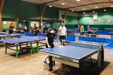 Le tennis de table a organisé un tournoi interne pour ses adhérents
