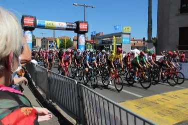 La deuxième étape du Critérium du Dauphiné s'est élancée de Brioude, direction Saugues (Haute-Loire)