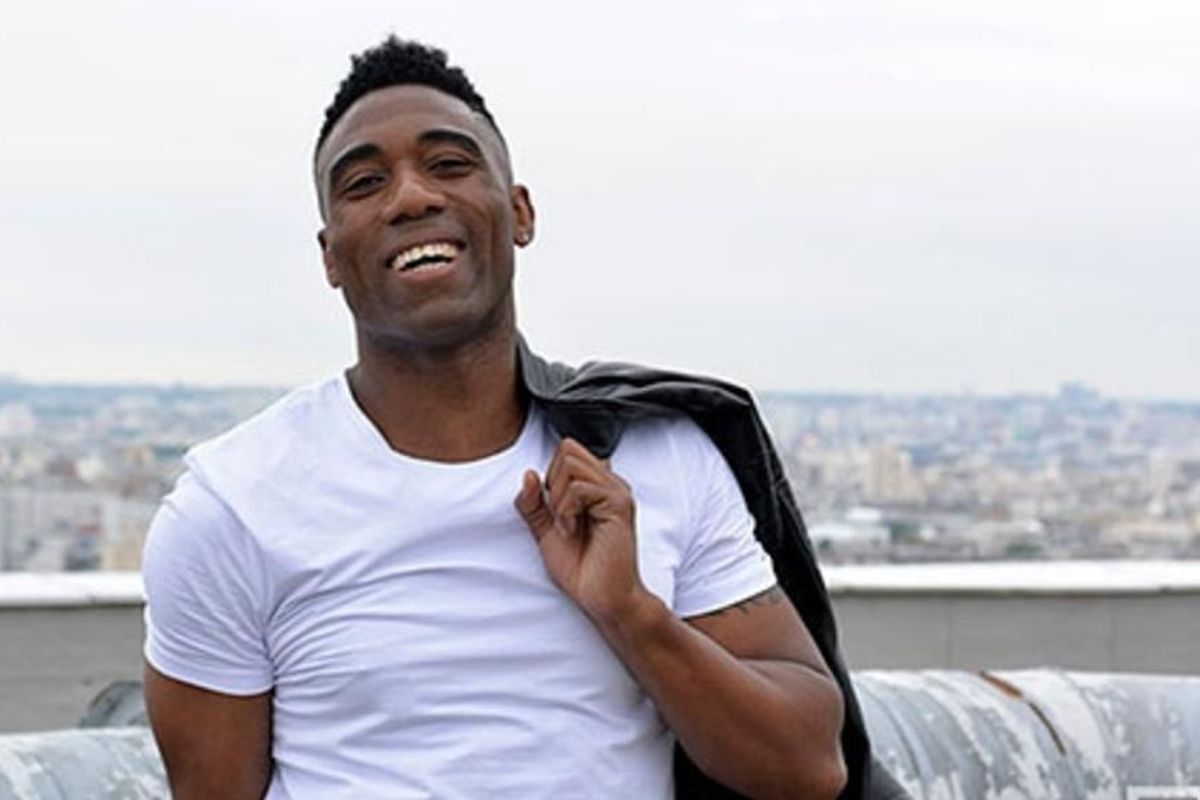 Toujour Rapper Danseur, rappeur, DJ, il a parcouru le monde et collaboré avec de ...
