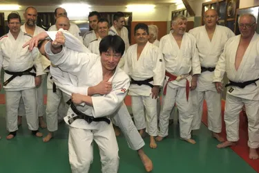 Les judokas se sont perfectionnés auprès d’Eiji Kikuchi, 4e dan