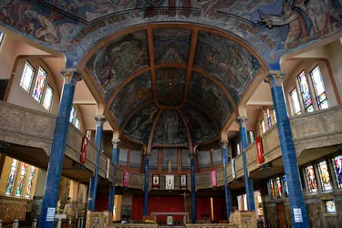 Les mille et une surprises Art déco de l'église Saint-Blaise à Vichy (Allier) en images