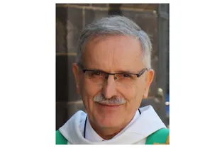 Avec des messes retransmises sur internet, le père Philippe maintient le lien à Riom (Puy-de-Dôme) : "Il faut garder la foi"