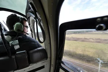 ERDF organise des visites de lignes par hélicoptère pour détecter les défauts invisibles du sol