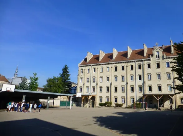 Collège Montpezat Collège Montpezat
