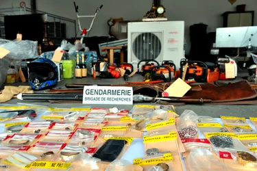 Des dizaines d'objets volés ont été retrouvés par les gendarmes