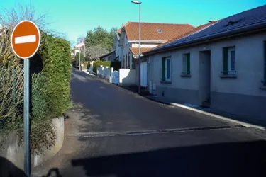Des changements de sens de circulation à Saint-Rémy-sur-Durolle (Puy-de-Dôme)