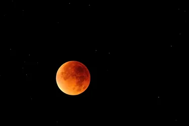 Eclipse lunaire : gare aux nuages en Auvergne et Limousin