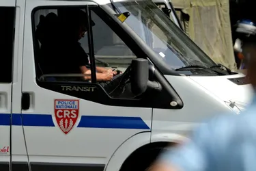 Un CRS de Chatel-Guyon sauve une jeune femme du suicide à Paris
