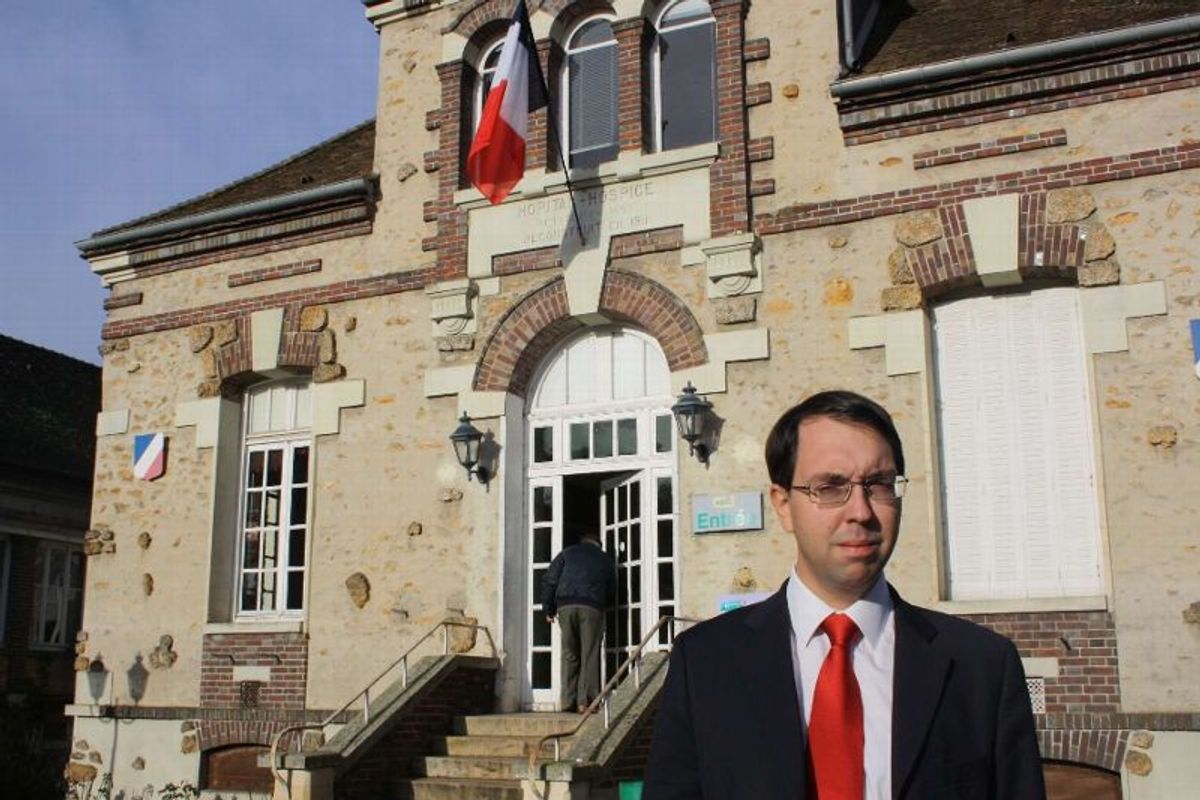 L h pital De Houdan F te Ses 100 Ans L cho R publicain l-h-pital-de-houdan-f-te-ses-100-ans-l-cho-r-publicain