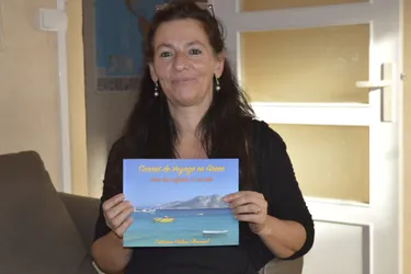 La globe-trotteuse d'Ambert Céline Roussel sort un nouveau carnet de voyage dédié à la Grèce (Puy-de-Dôme)