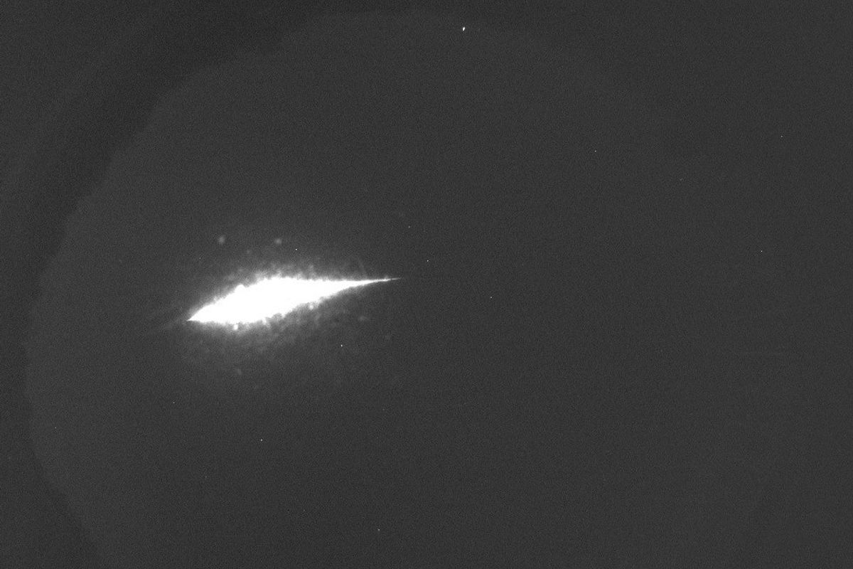Grand "boum" et point lumineux dans le ciel du Cher, on vous explique