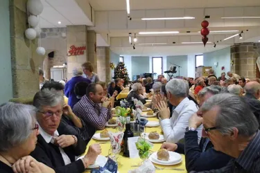 Les aînés de Servières réunis pour le repas offert par la commune