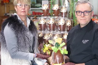 À l'approche de Pâques, l'inquiétude grandit chez les gérants de la chocolaterie Mathieu de Mozac (Puy-de-Dôme)