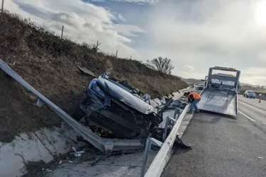 Trois mineurs grièvement blessés sur l'A75 à La Roche-Blanche : le conducteur était âgé de 15 ans