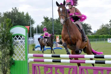 Equitation: drôles de cavaliers à Montluçon