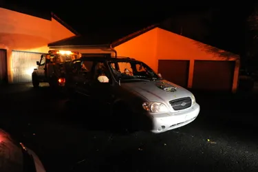 Corps retrouvé dans une voiture brûlée à Aurillac : l’identité de la victime connue